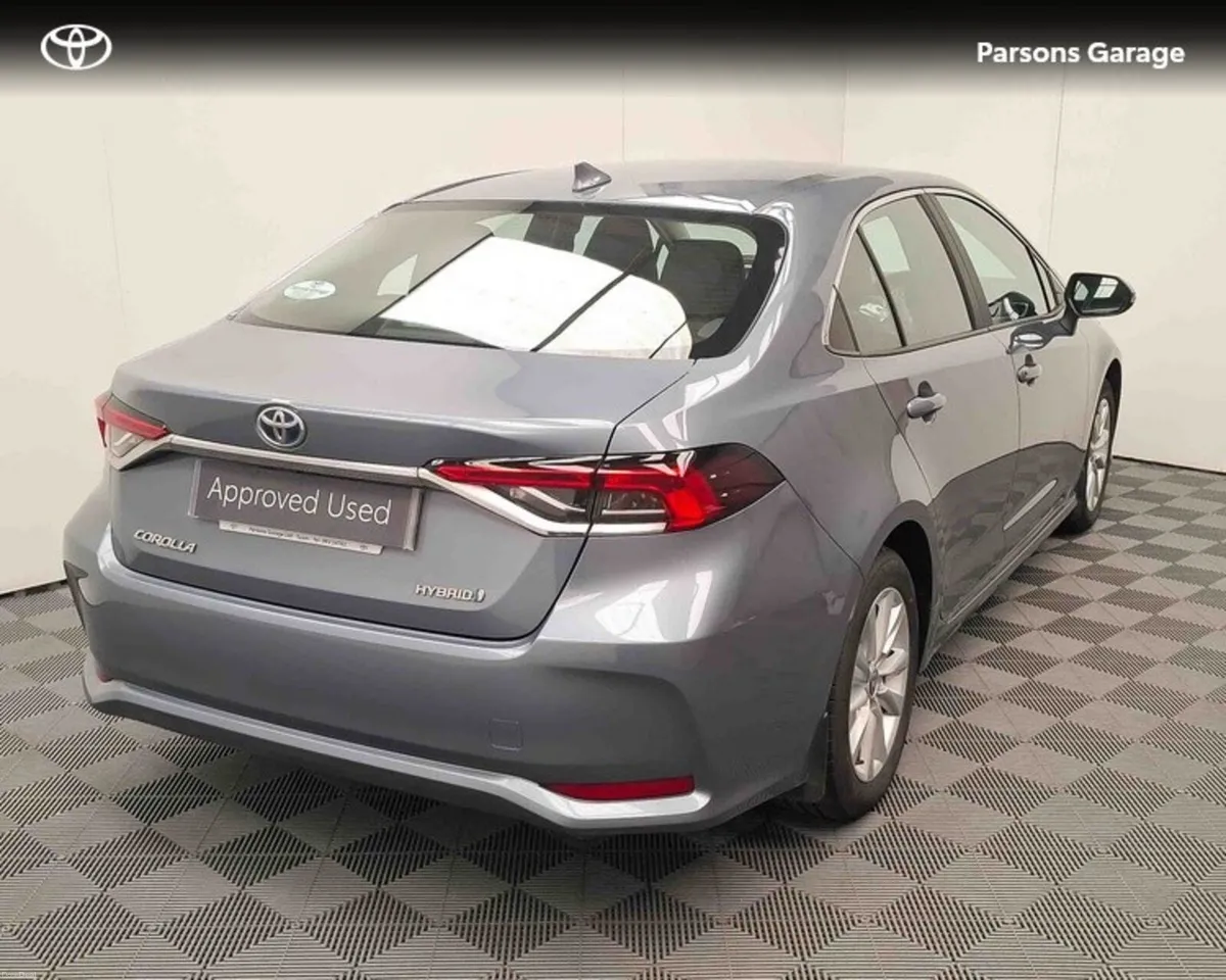 Toyota Corolla COROLLA LUNA SALOON - Image 2