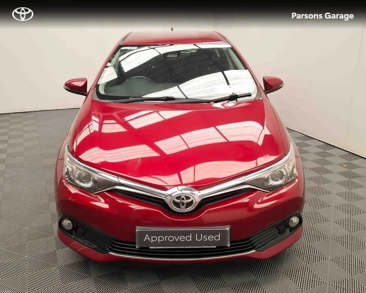 Toyota Auris 1.4 D-4D LUNA 4DR - Image 5
