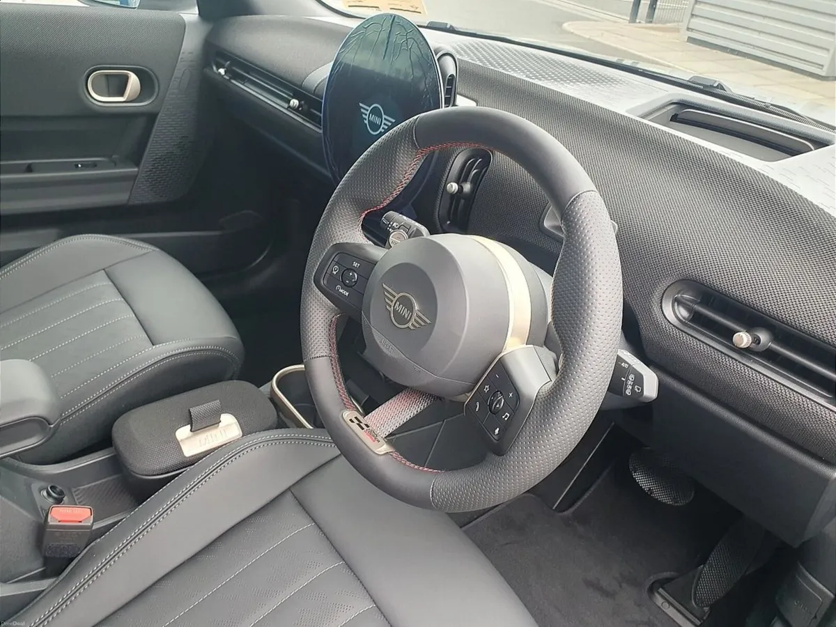 Mini Cooper Cooper C 5 Door - Image 6