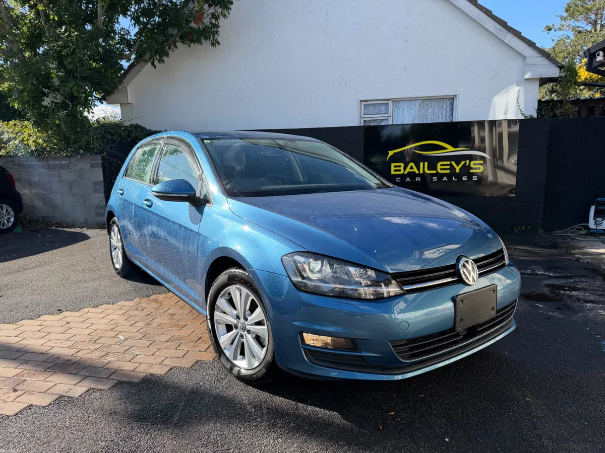 Volkswagen Golf auto only 22000km - Image 2
