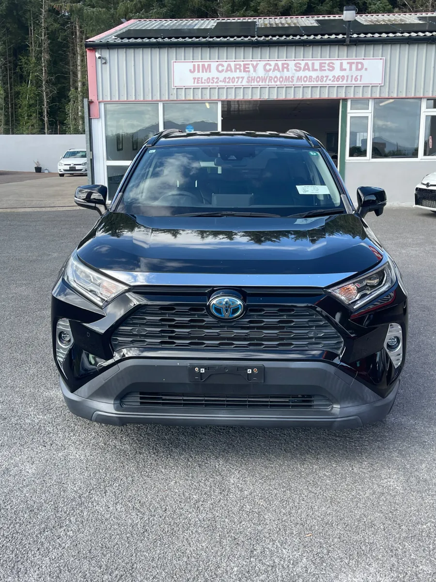2019-2 Toyota Rav 4 - Image 2