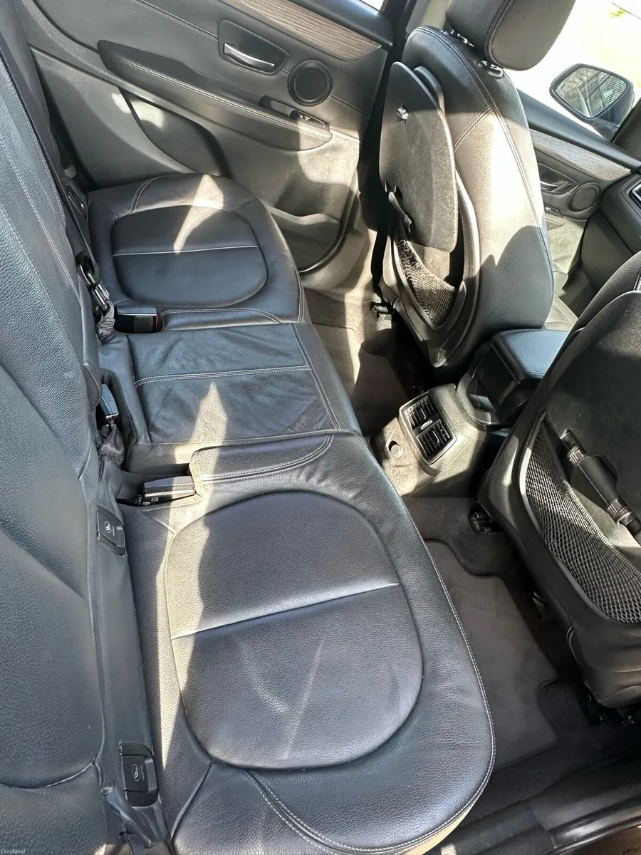 BMW 2 series 7 seater - Image 4