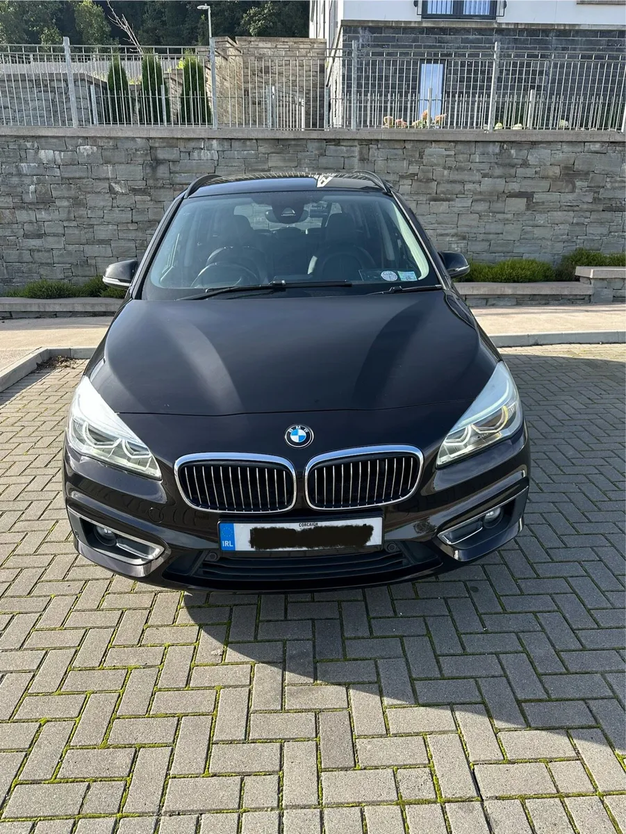 BMW 2 series 7 seater - Image 1