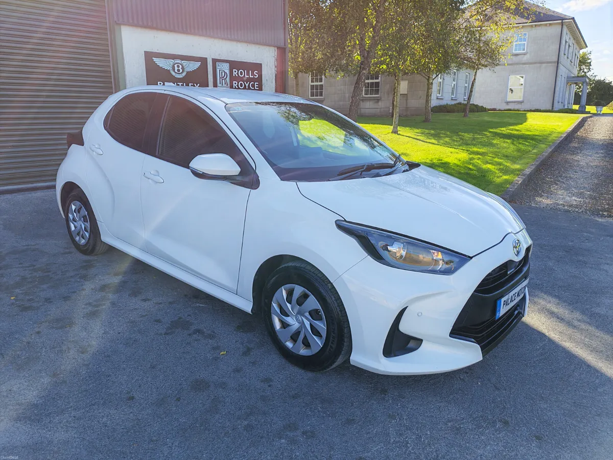 TOYOTA YARIS/202/ AUTO/1.0 PETROL / R. CAMERA - Image 2