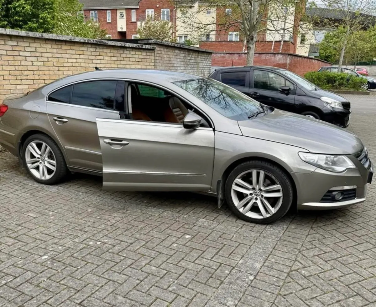 Car - Image 3