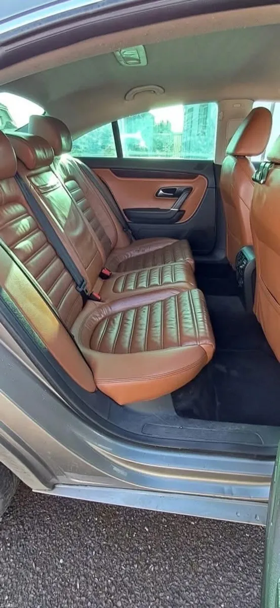 Car - Image 4