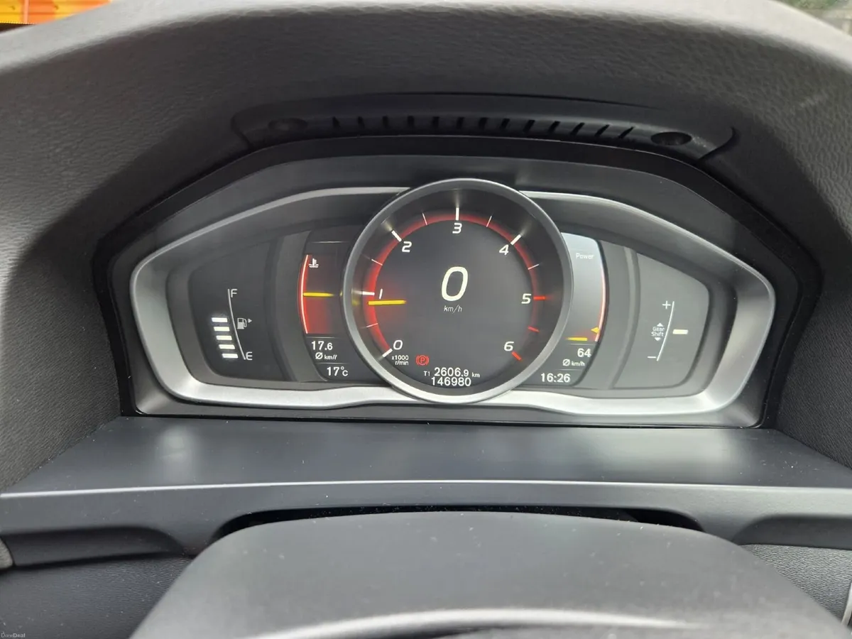 Volvo S60 2019 - Image 3