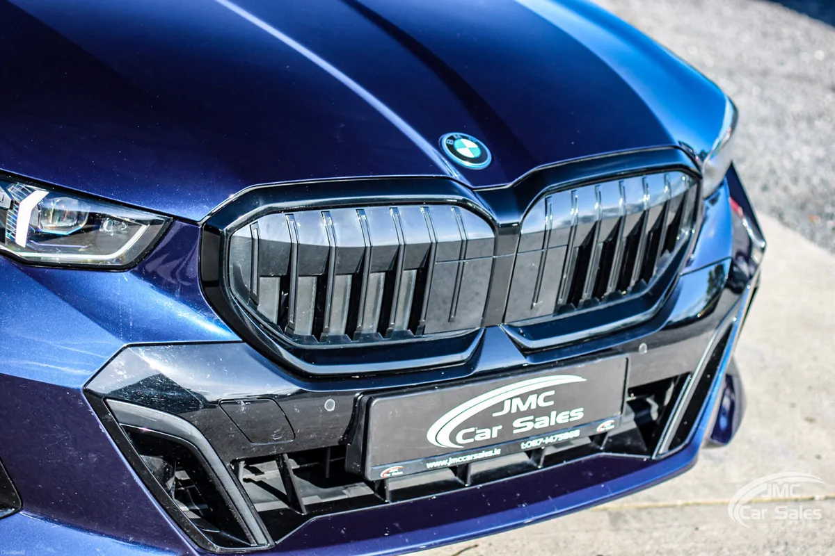 2024 BMW 5 SERIES PRO PACK LCI - Image 5