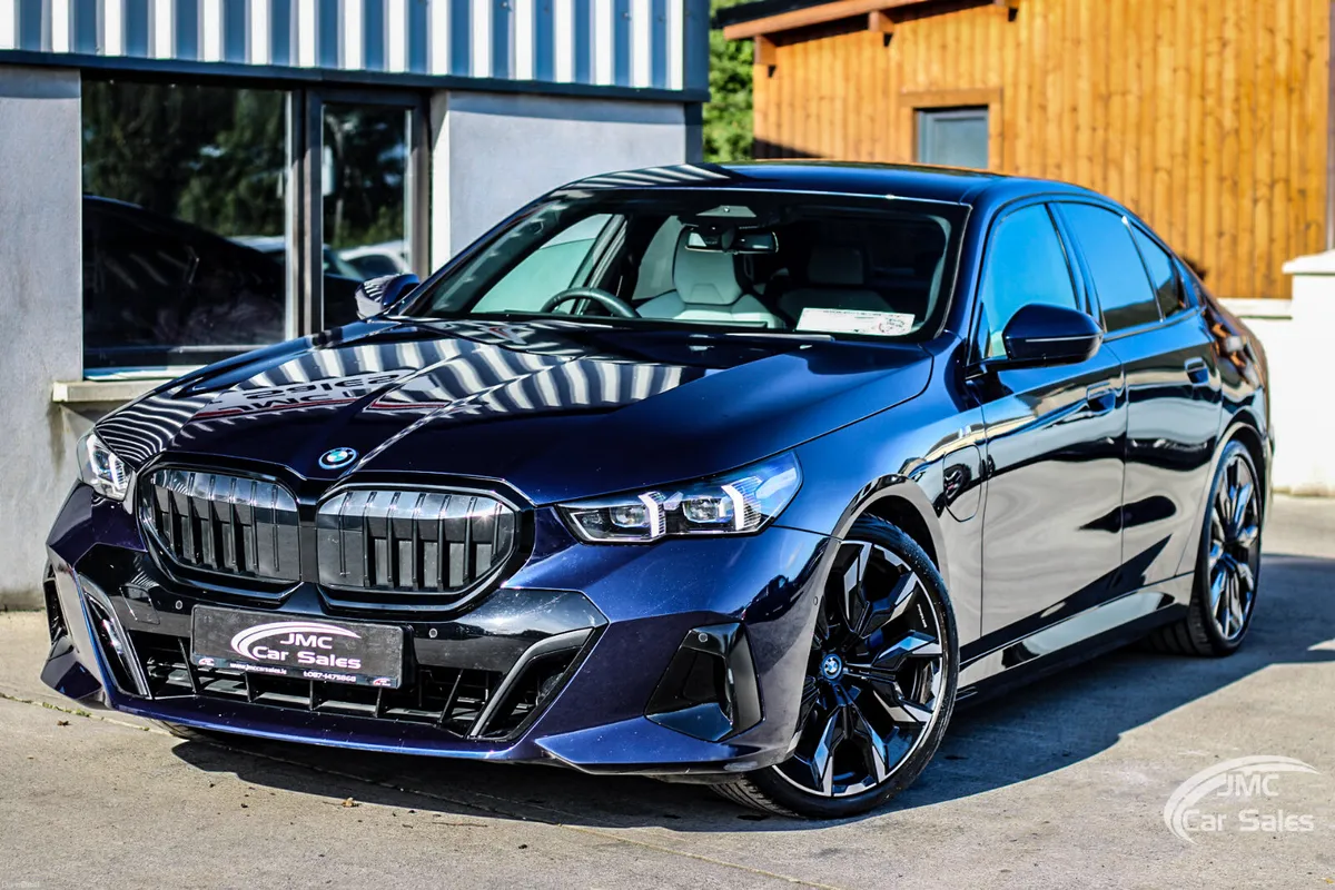 2024 BMW 5 SERIES PRO PACK LCI - Image 1
