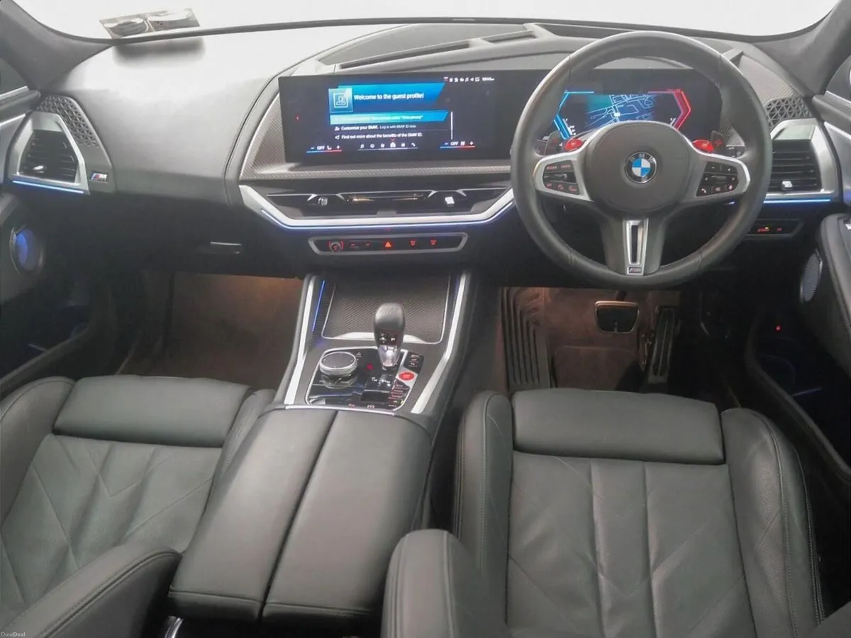 BMW XM 50e - Image 4