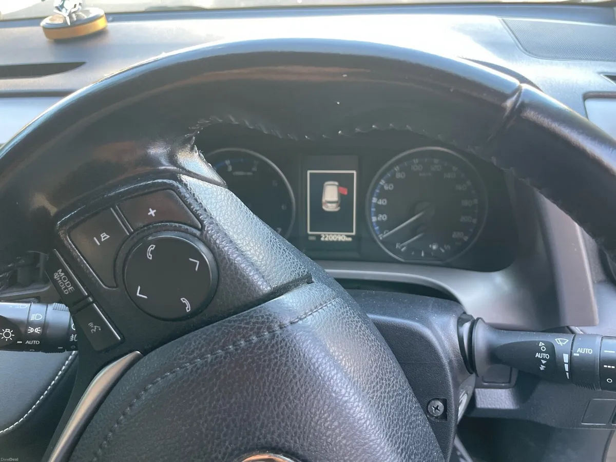 Toyota RAV 4 - Image 6
