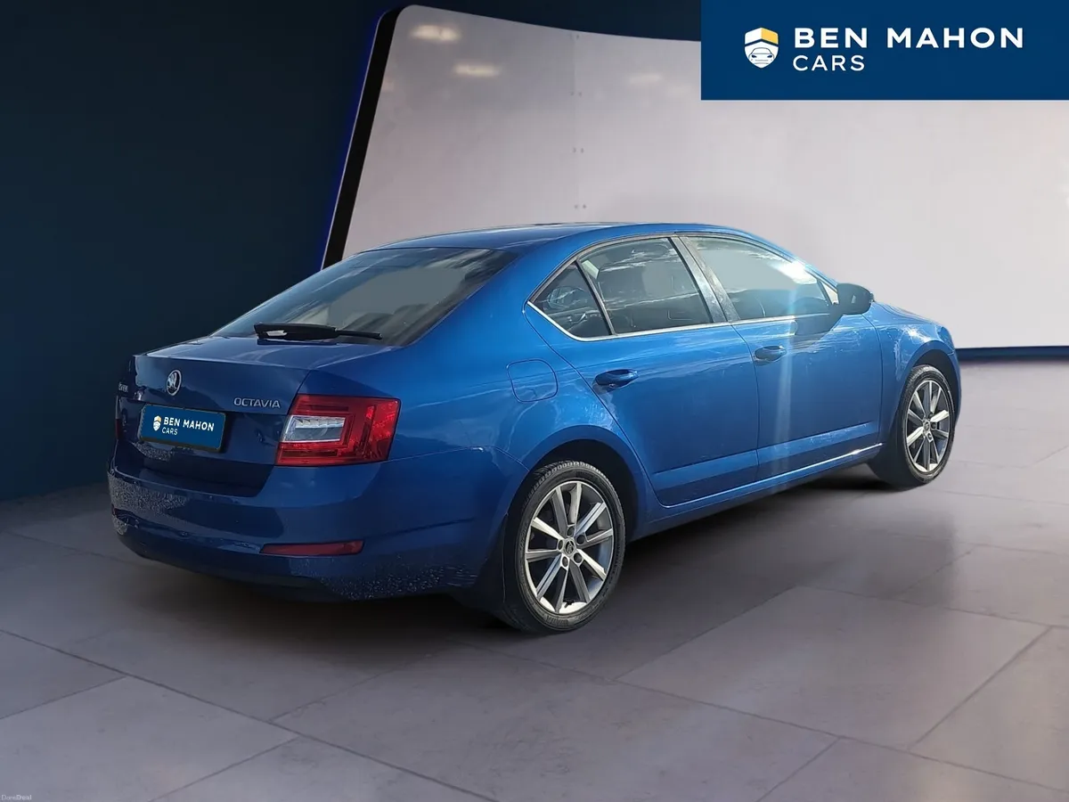 🚙 2016 Škoda Octavia Style 1.2 Petrol 💙 - Image 5