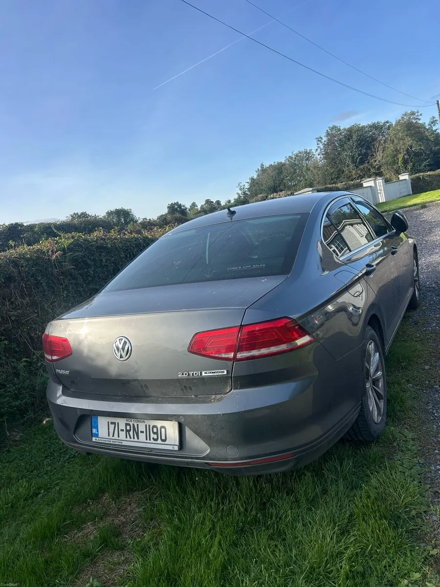 Volkswagen Passat - Image 4