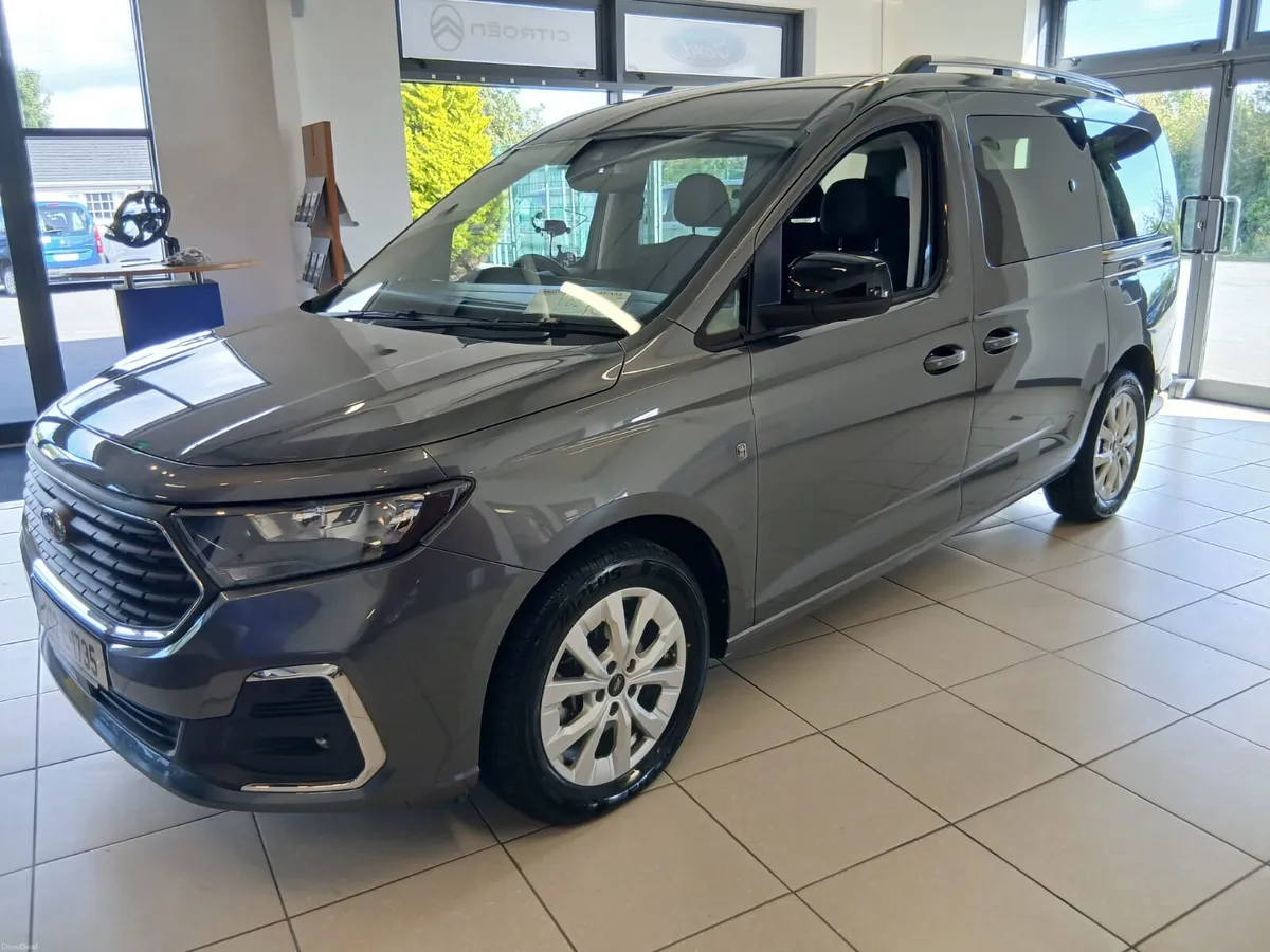 Wheelchair Taxi Ford Tourneo Connect 2025 - Image 2