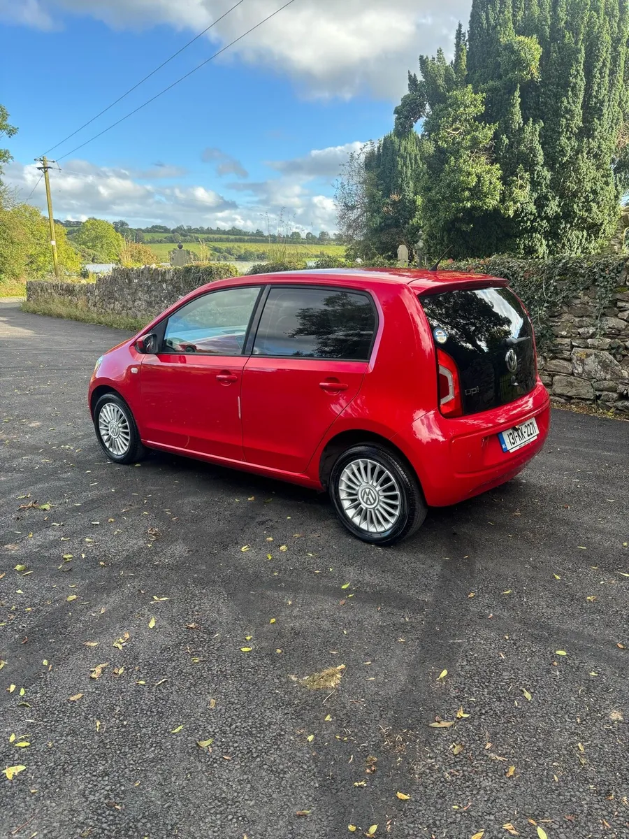 Volkswagen up automatic - Image 2