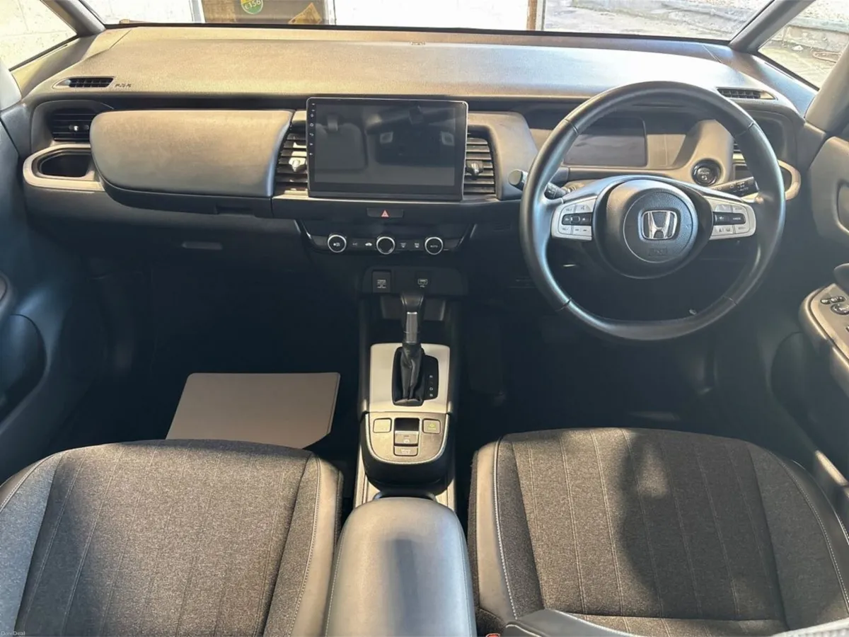 Honda Fit Hybrid - Image 3