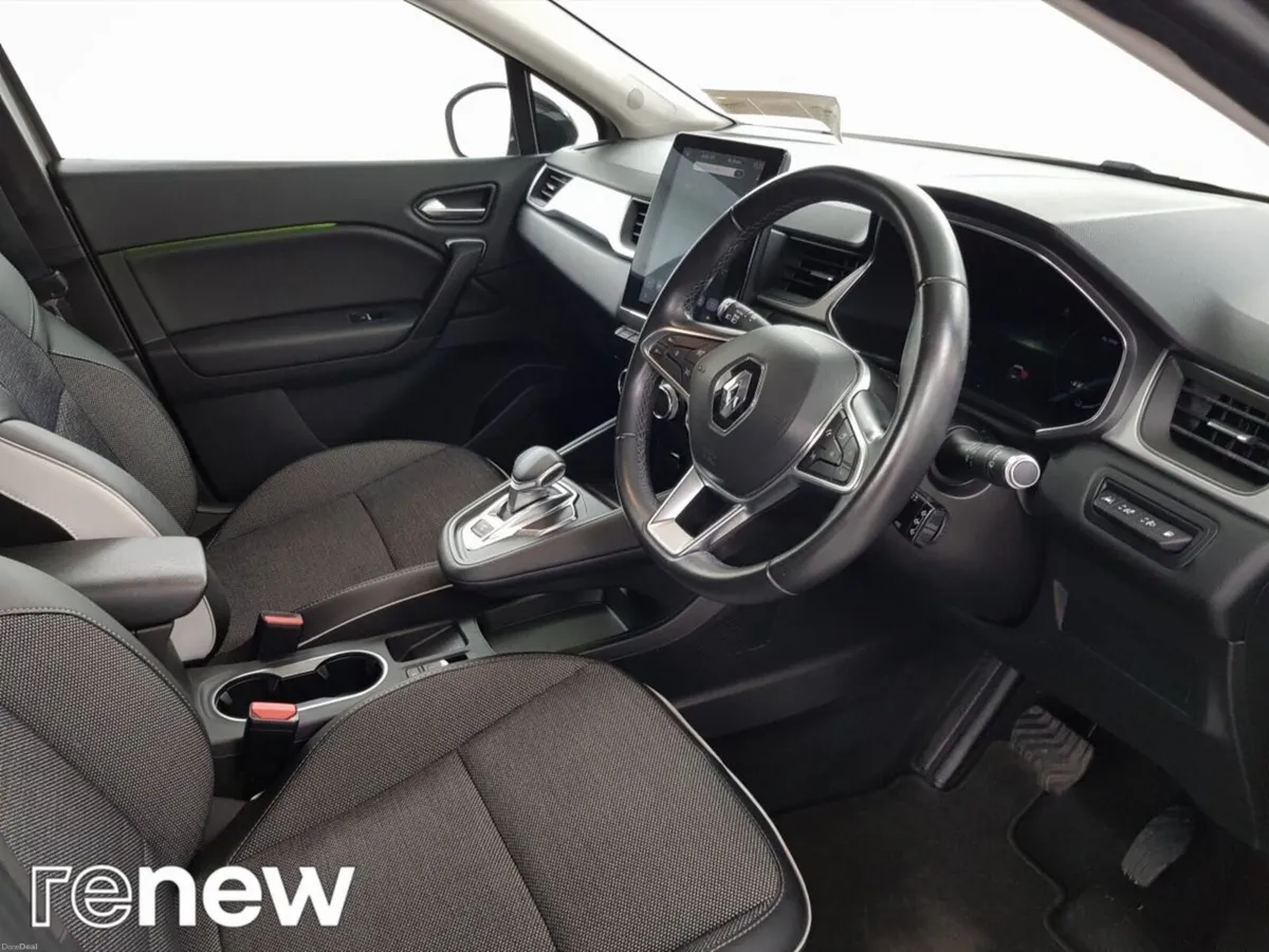 Renault Captur E-TECH Plug-in 160 Auto S-Edition - Image 6