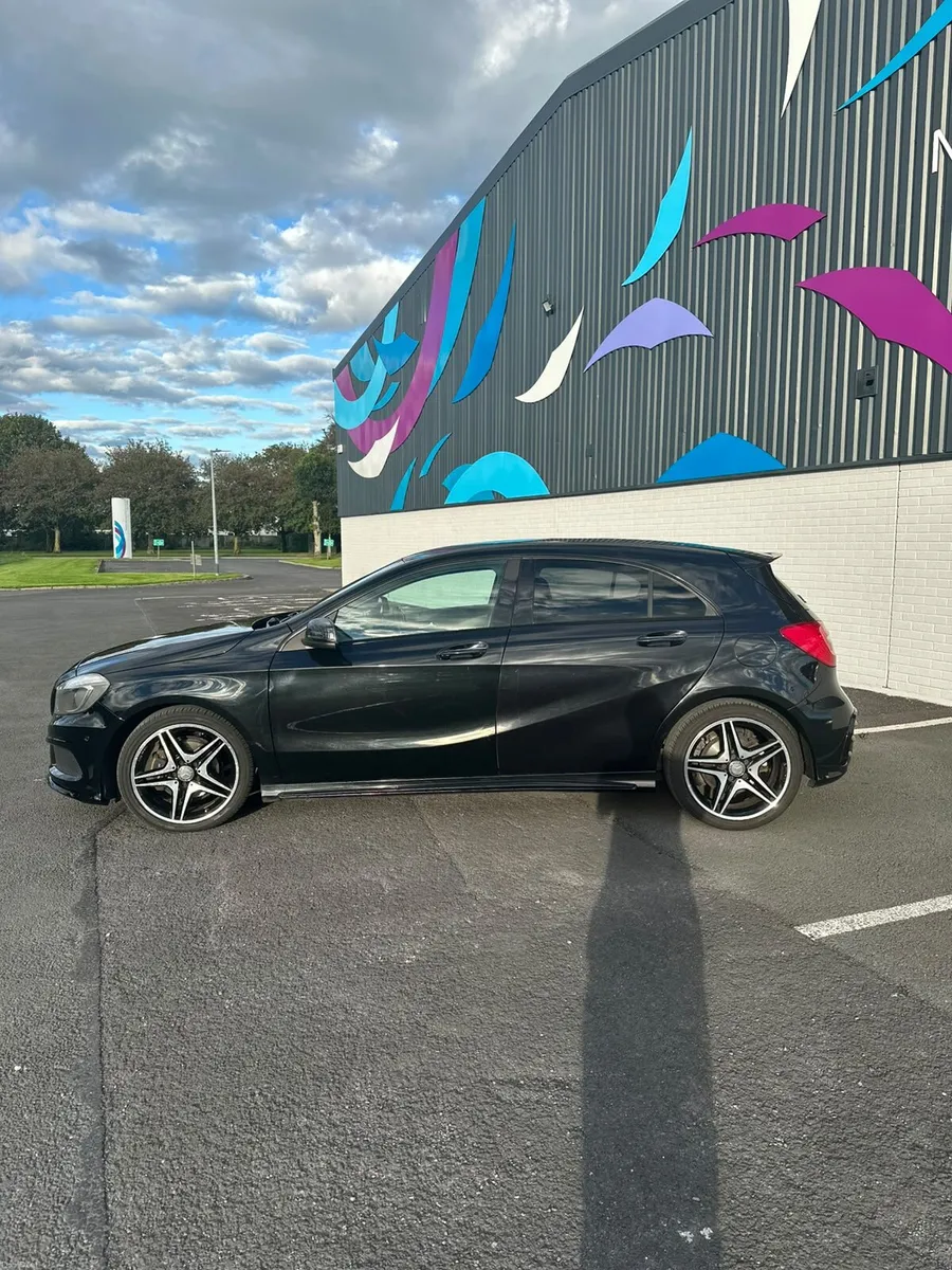 Car - Image 2