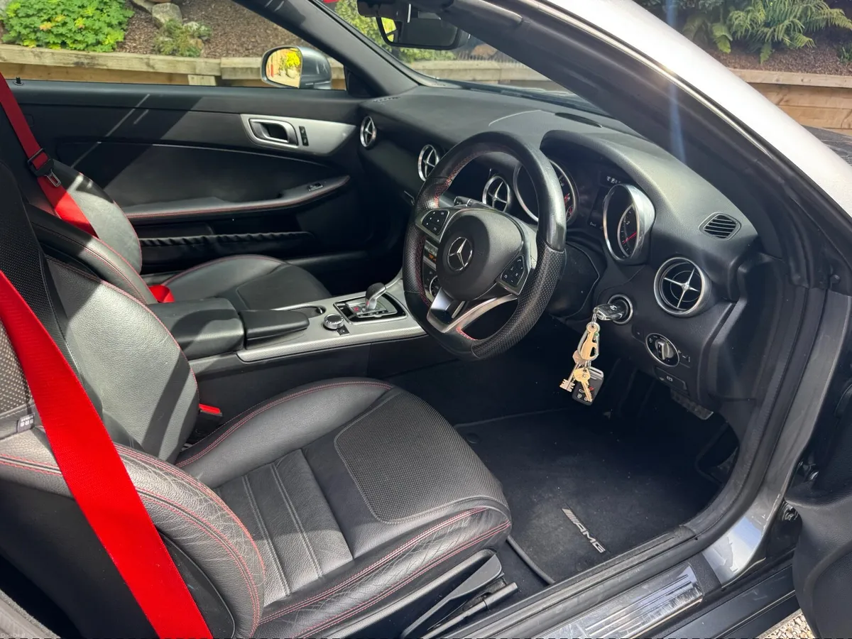 Mercedes-Benz SLC 2017 - Image 5