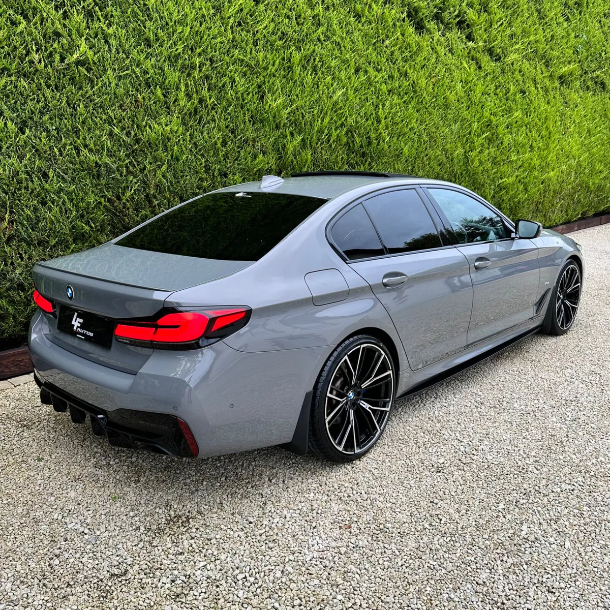2021 BMW 520D M-SPORT PRO X-DRIVE - Image 3
