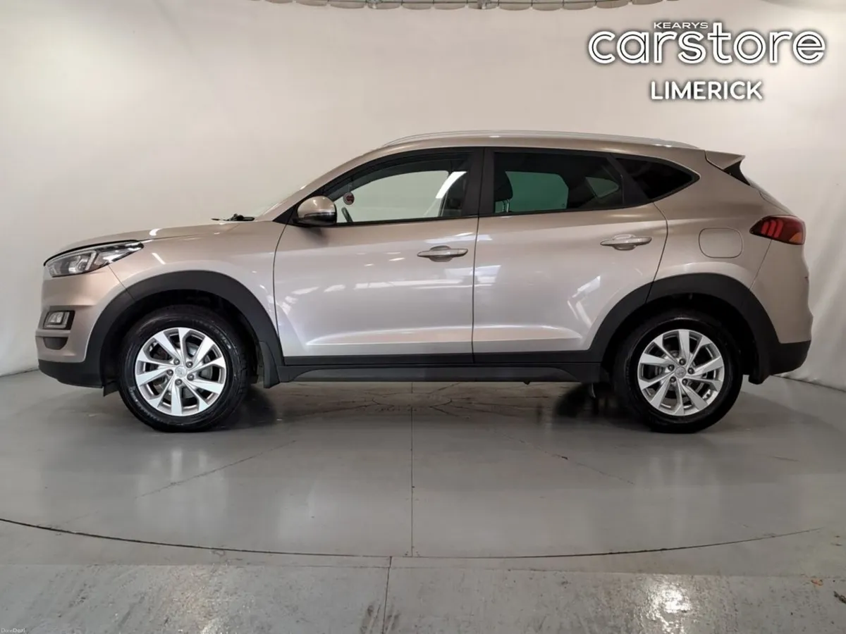 Hyundai Tucson 2WD Executive Petrol - Image 6