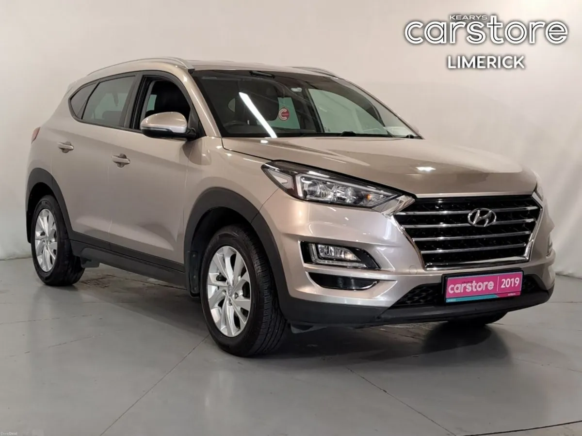 Hyundai Tucson 2WD Executive Petrol - Image 1