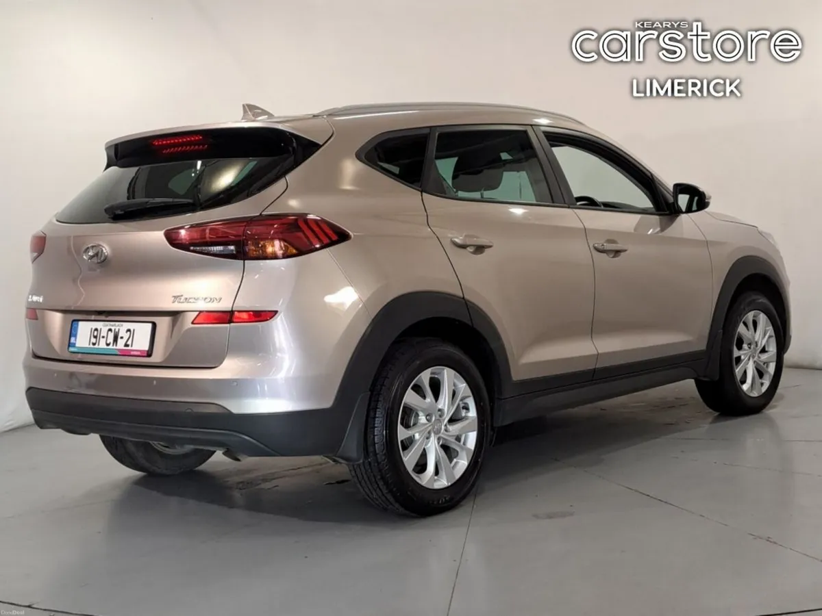 Hyundai Tucson 2WD Executive Petrol - Image 3