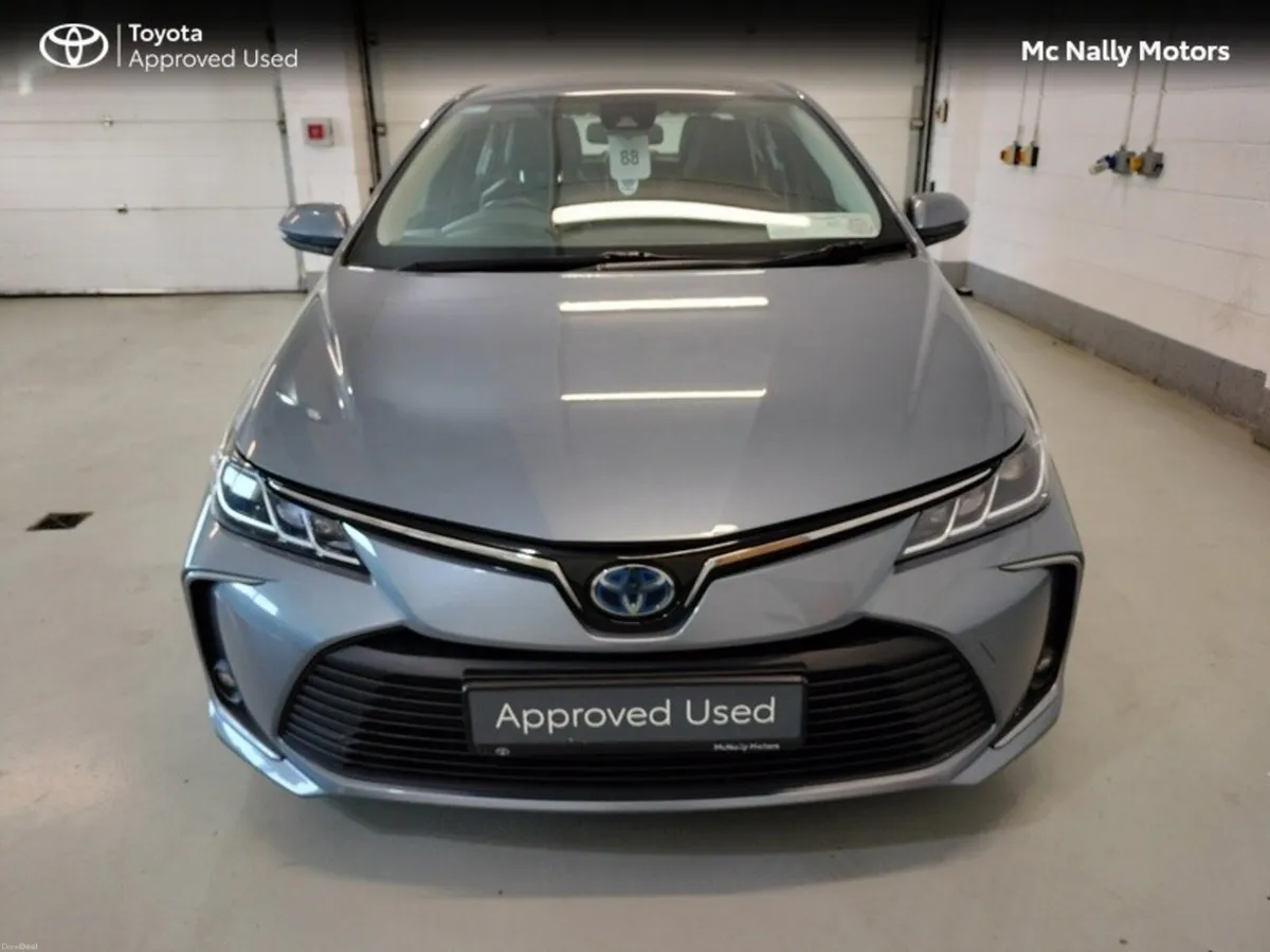 Toyota Corolla HYBRID LUNA SAL LEATHER SEATS CHROM - Image 5