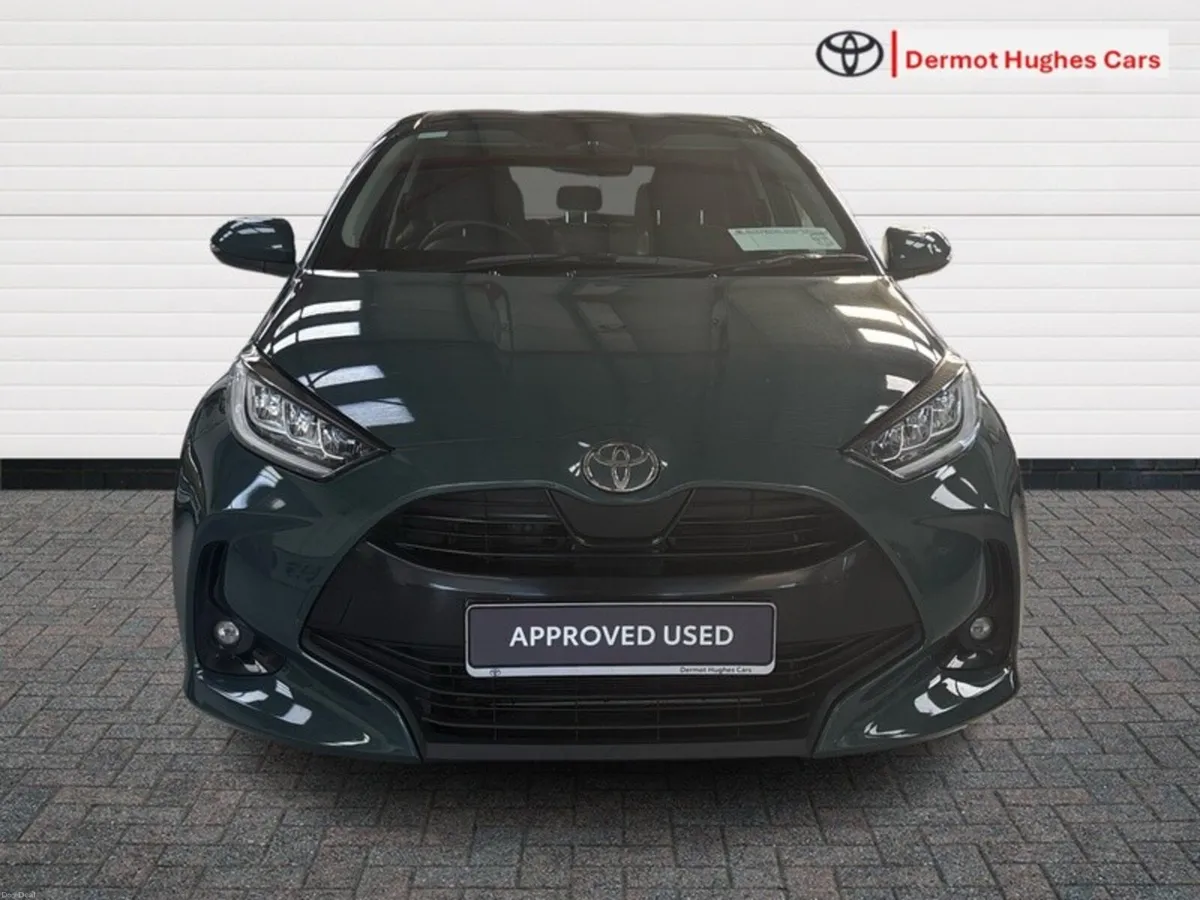 Toyota Yaris LUNA SPORT HYBRID AUTO - Image 5