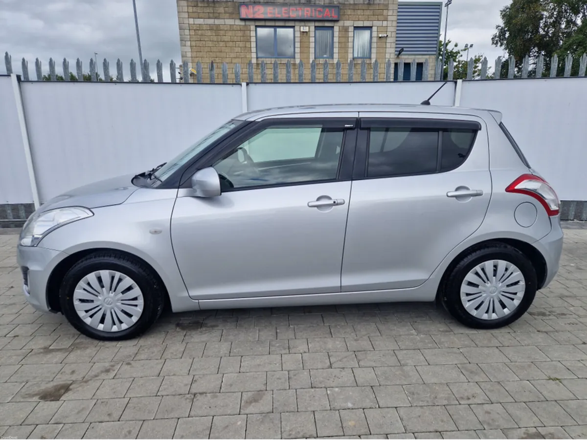 Suzuki Swift 1.2 PETROL AUTO - Image 6