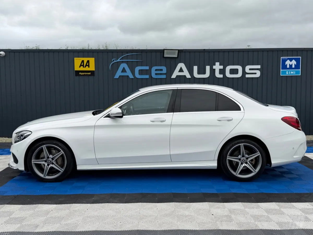 Mercedes-Benz C-Class AVANTGARDE AMG LINE - 2.2L D - Image 4