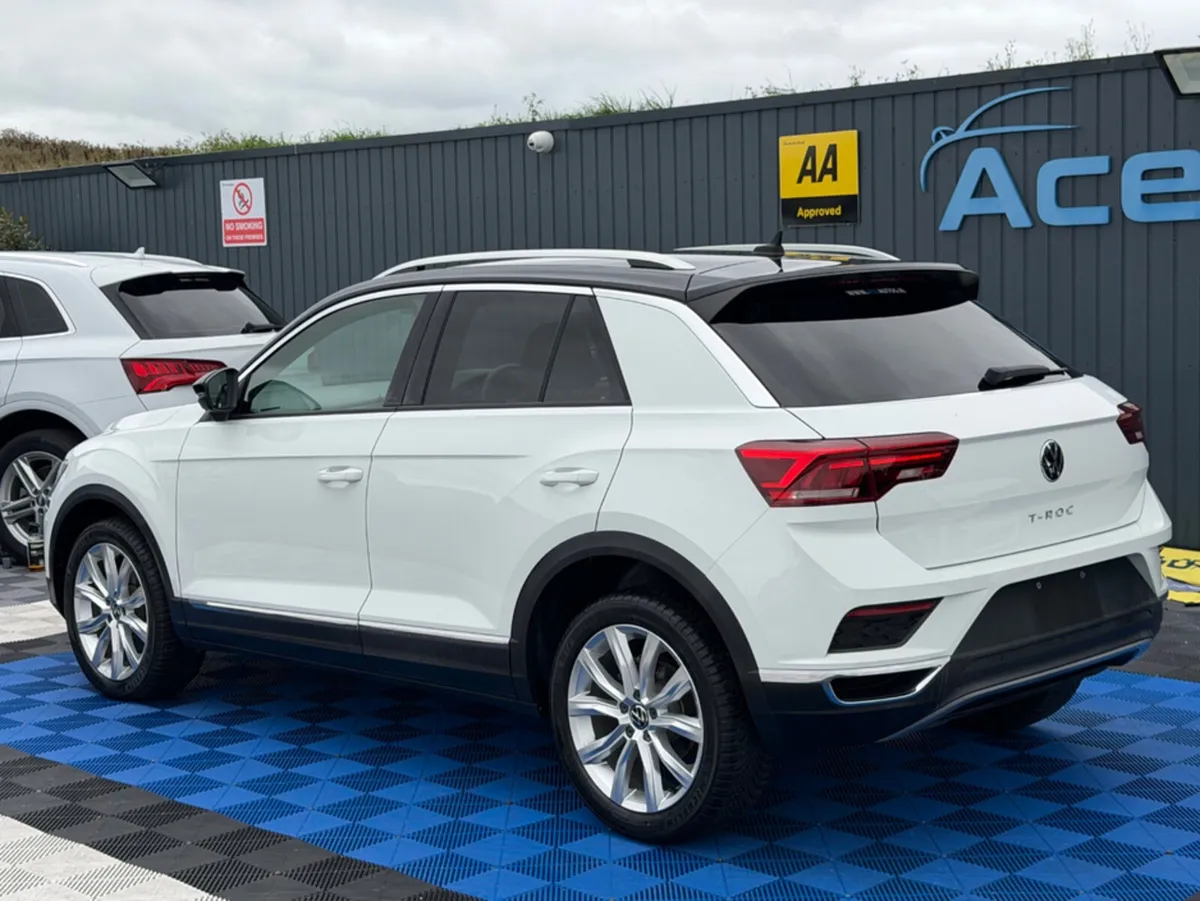Volkswagen T-Roc SPORT - 2.0L DIESEL - AUTO - 12M - Image 5