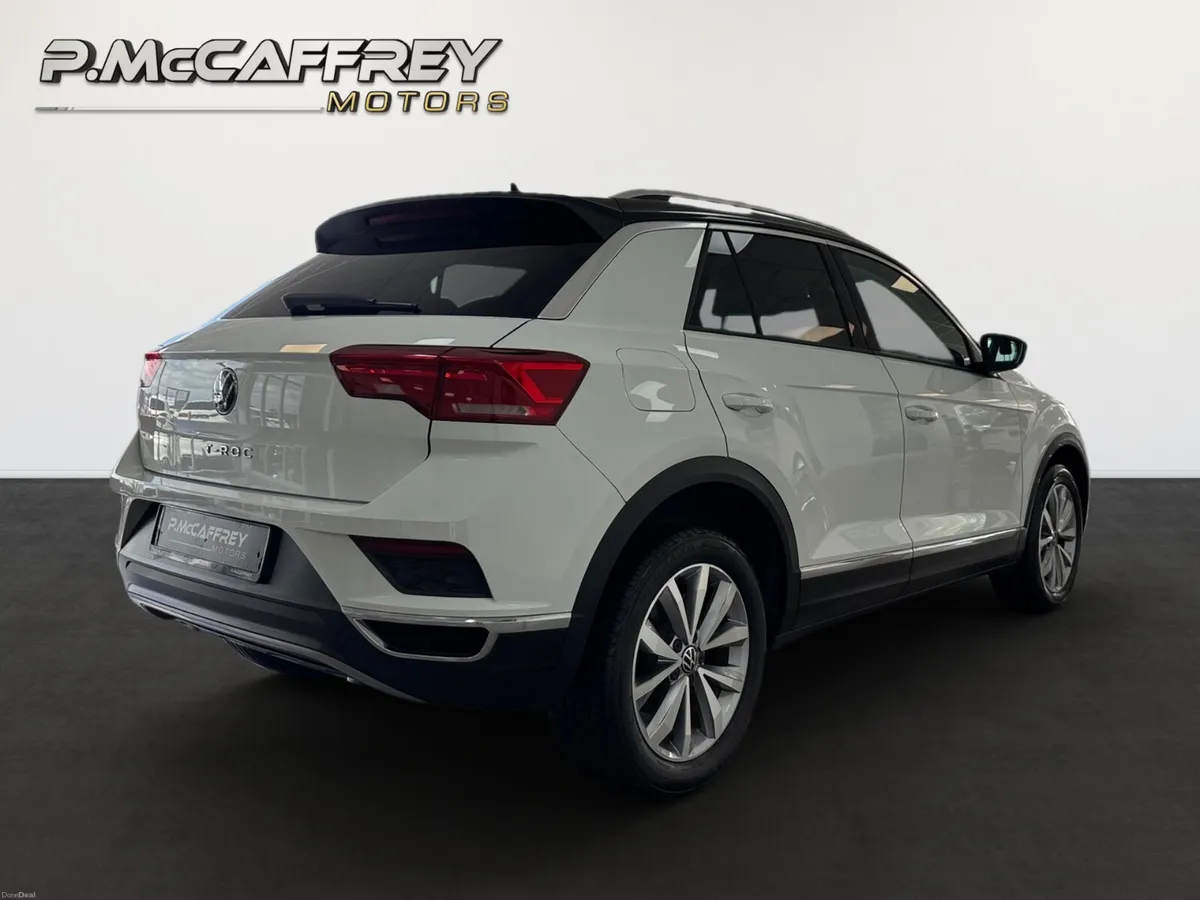 2022 VOLKSWAGEN T-ROC 2.0 TDI DESIGN 150 BHP AUTO - Image 5