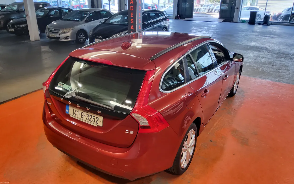 Volvo V60 2014 - Image 2