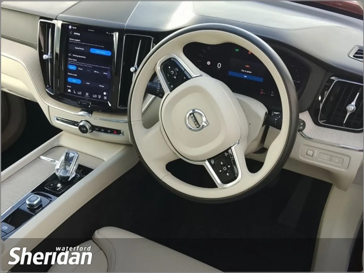 Volvo XC60 PHEV T6 (340hp) Inscription AWD - Image 2