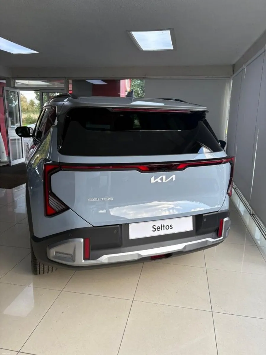 Kia Seltos K3 HEV **3.9% FINANCE** - Image 4