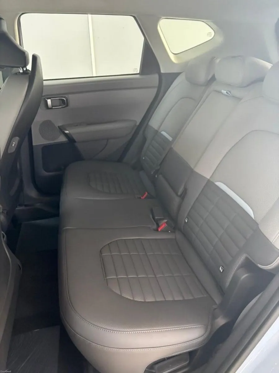 Kia Seltos K3 HEV **3.9% FINANCE** - Image 6