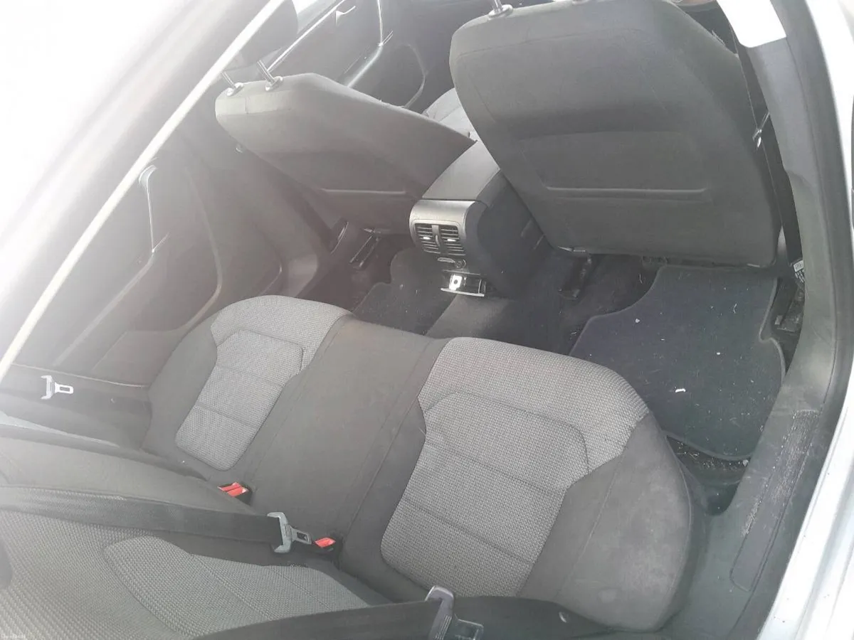 2012 Volkswagen Passat 1.6 TDI - Image 6