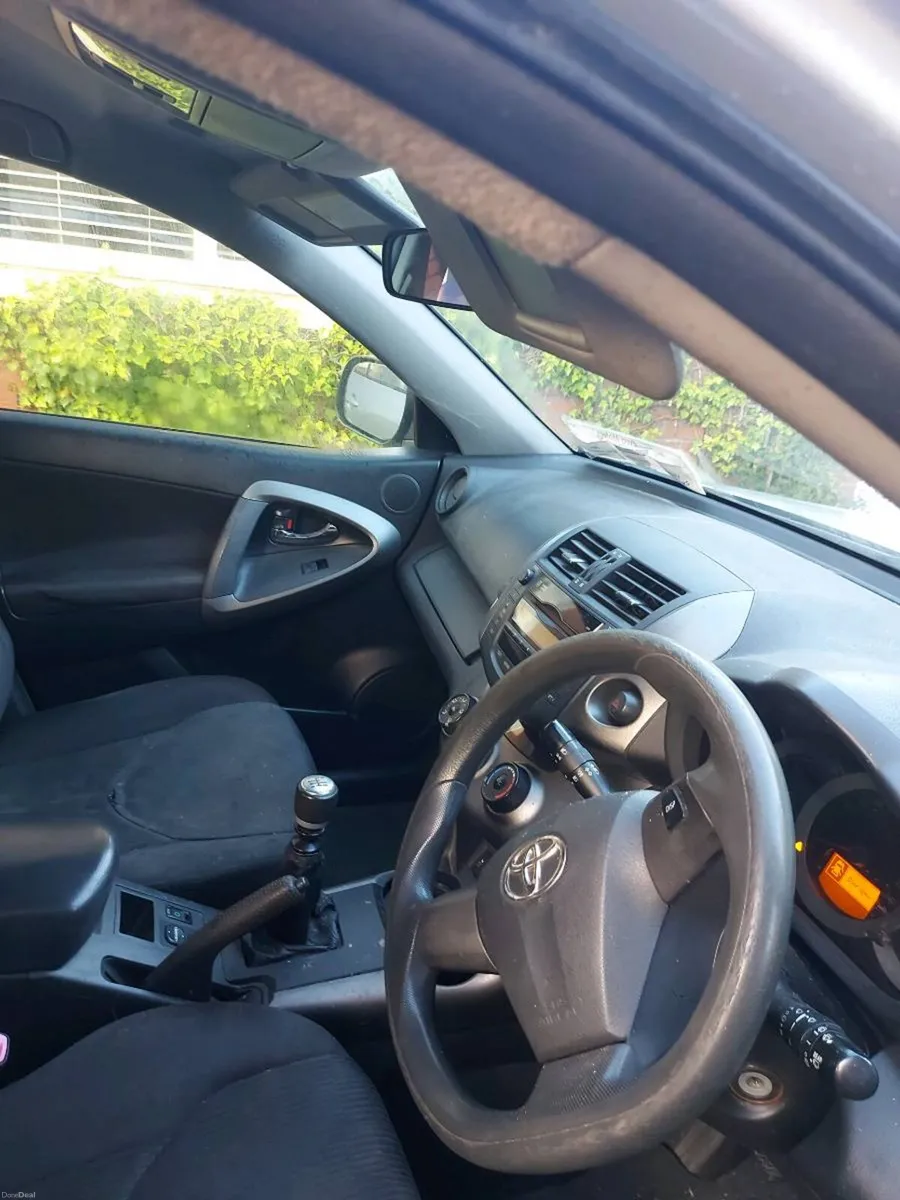Toyota RAV4 2012 - Image 3