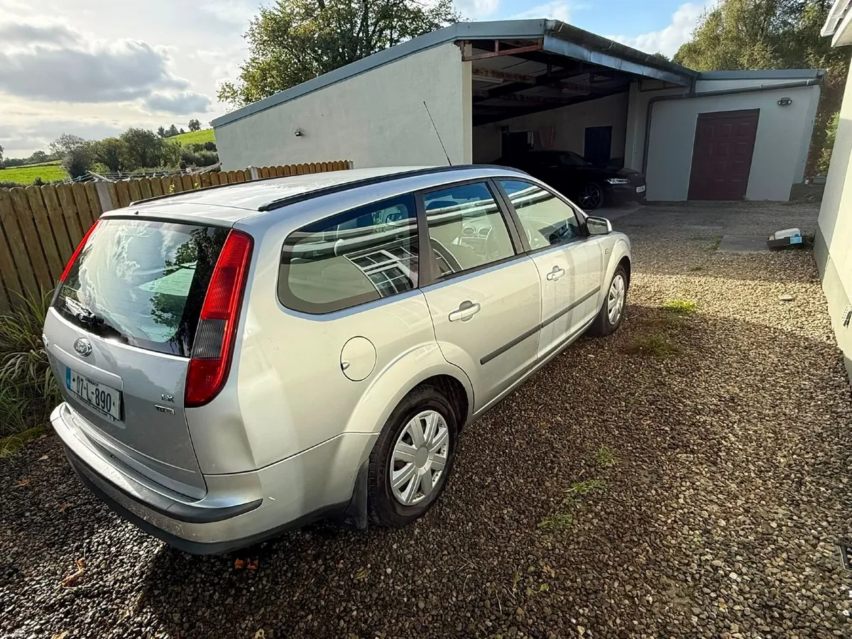Ford Focus 2007 - Image 2