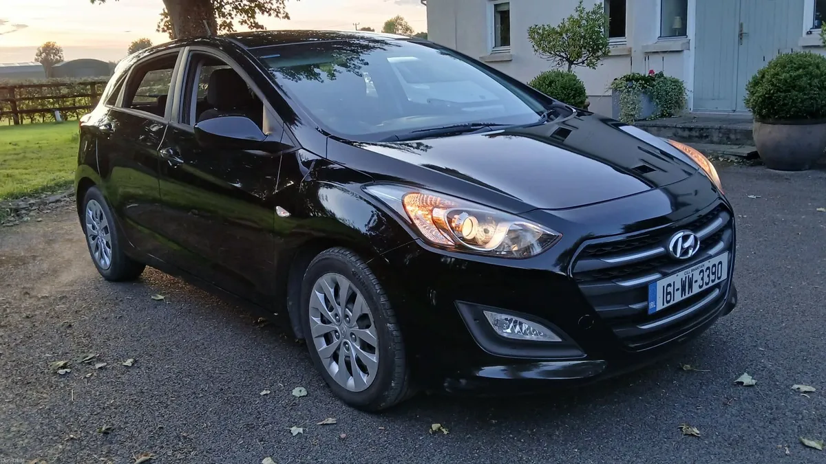 2016 Hyundai i30 Automatic NCTd - Image 3