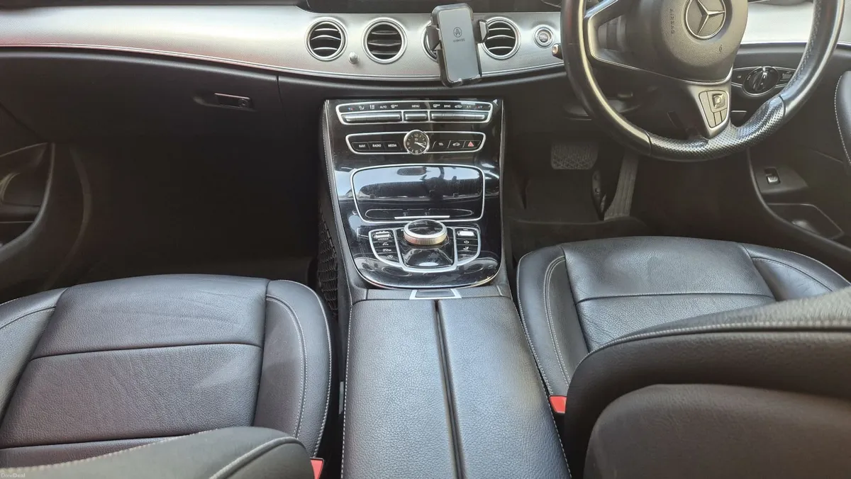 Mercedes-Benz E-Class 2017 - Image 3