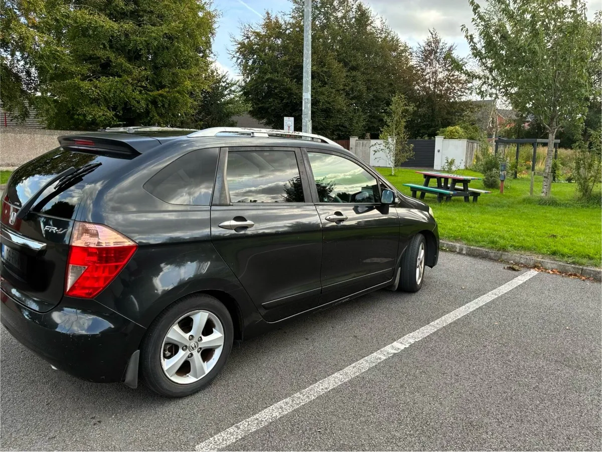 2009 Honda FRV - Image 2