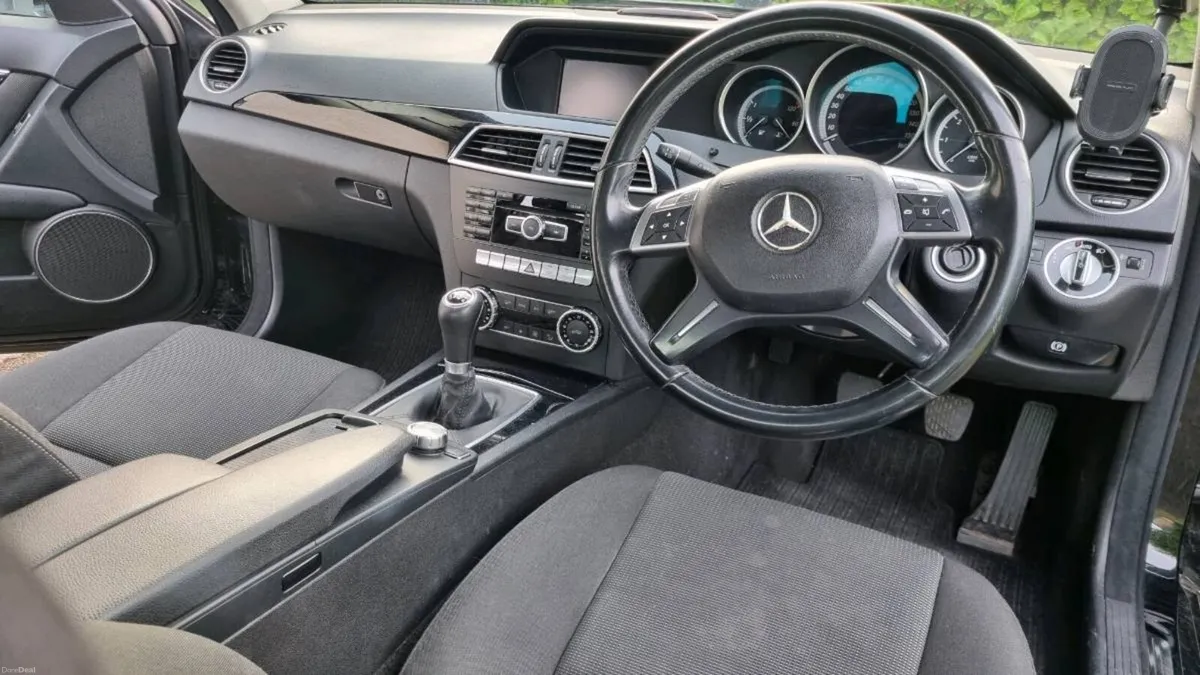 Mercedes C class - Image 4