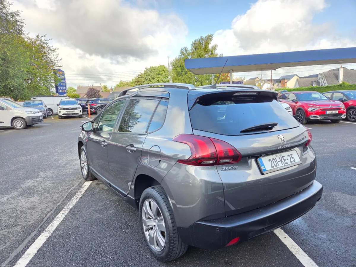 Peugeot 2008 ACTIVE 1.5 HDI 5SPEED 100 6. 6.2 4DR - Image 5