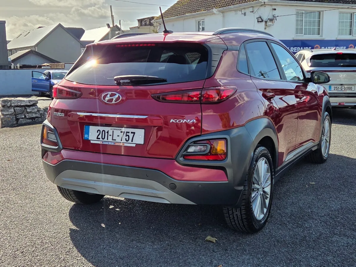 Hyundai KONA KAUAI EXCUTIVE PLUS 5DR - Image 5