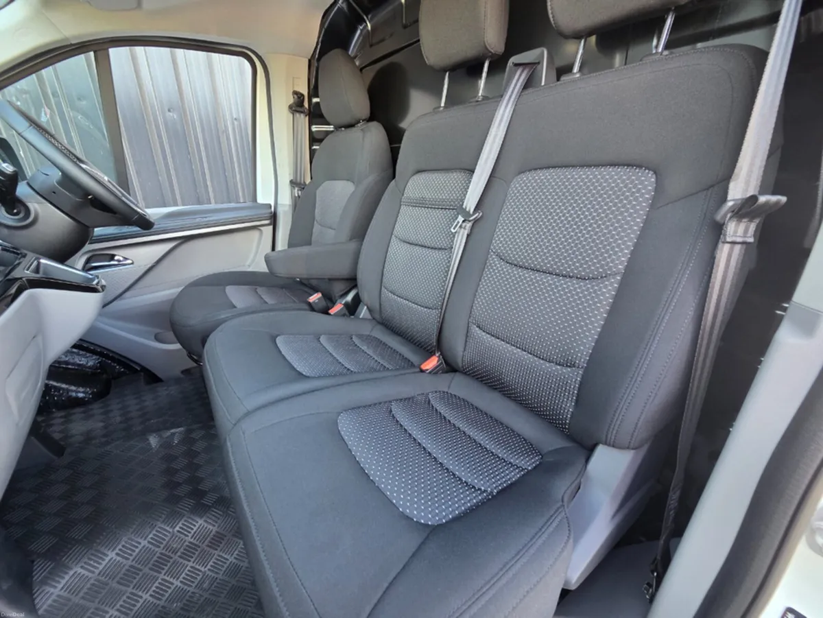 Maxus eDELIVER 7 FULLY ELECTRIC 77KWH 380KM RANGE - Image 6