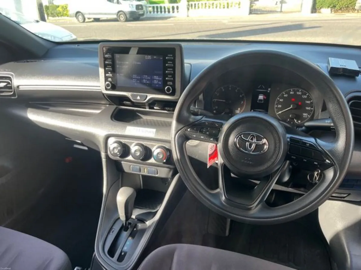 Toyota Yaris Automatic - Image 6