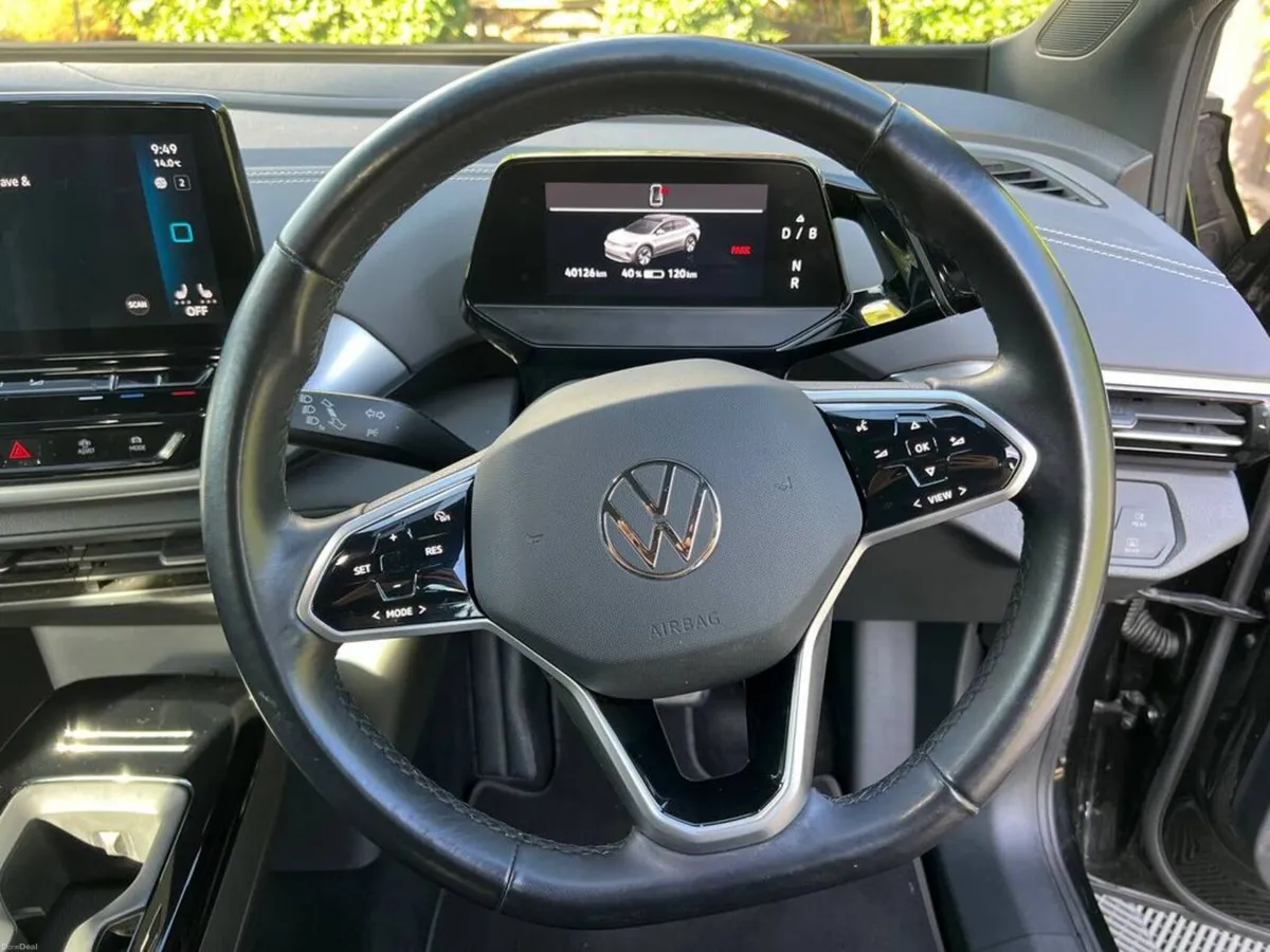 Volkswagen ID.4 PURE 52KWH // PARKING SENSORS // L - Image 3