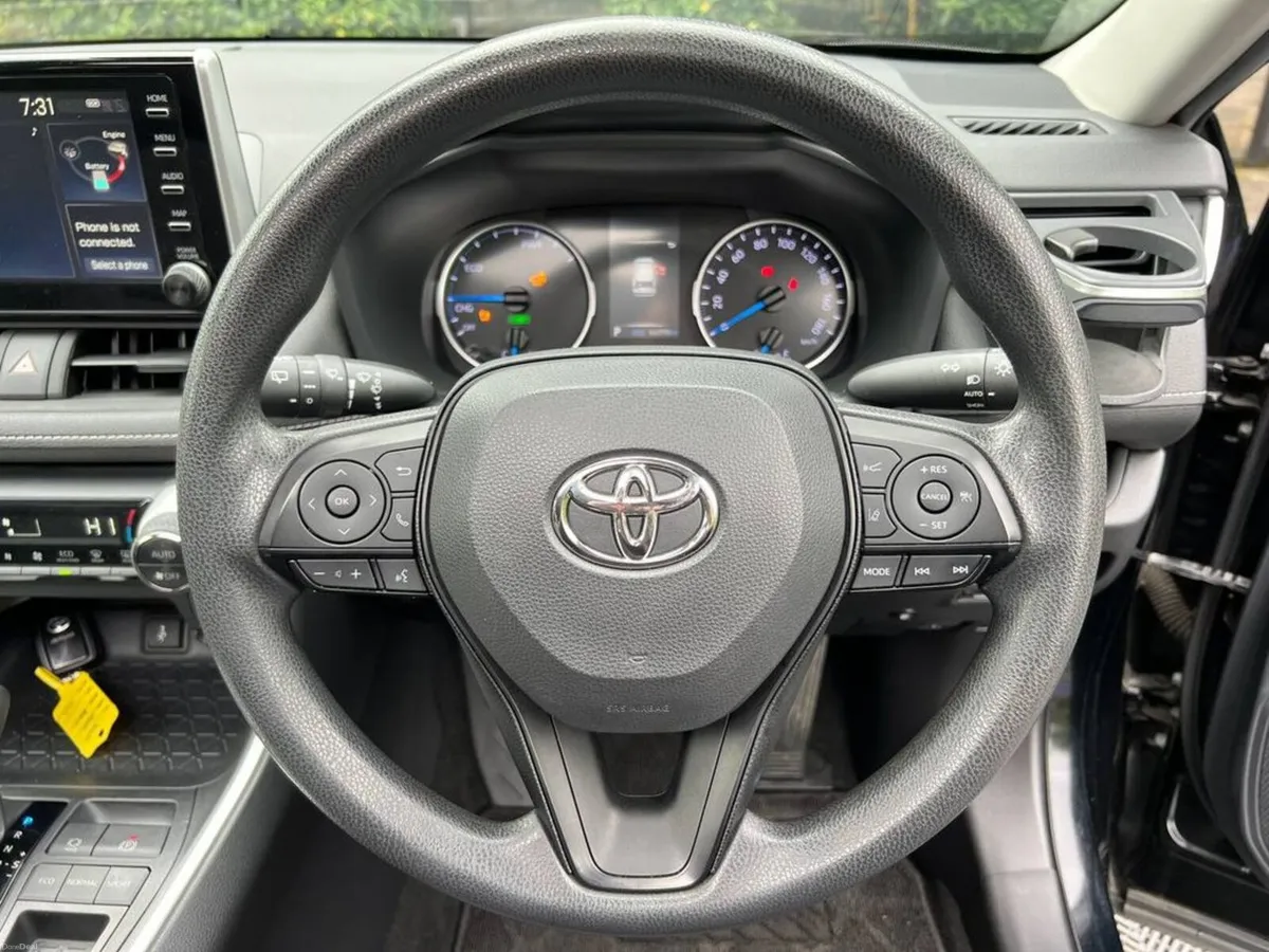 Toyota RAV4 2.5 HYBRID AUTO // APPLE CARPLAY/ANDRO - Image 5